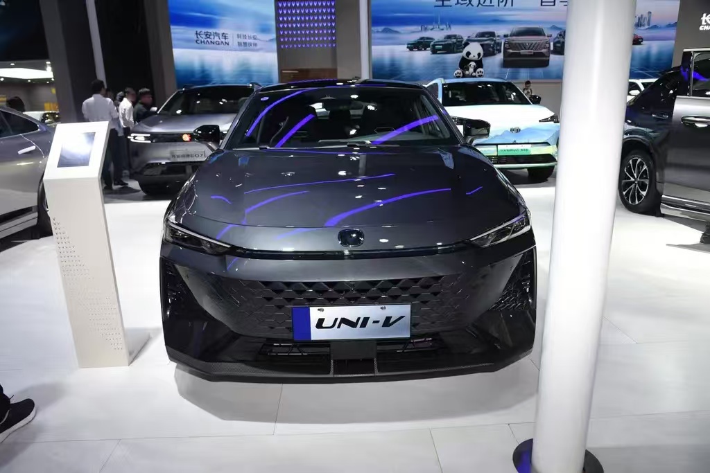 UNI-V(图8)
